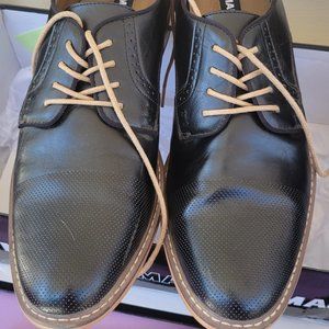 Men's size 12 Madden dress shoes